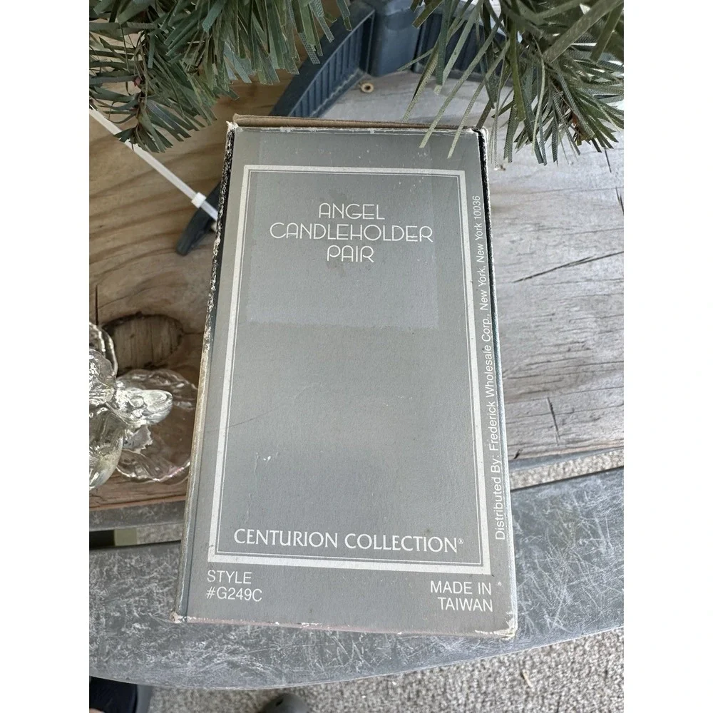 VTG Centurion Collection Angel‎ Candle Holders Set of 2 Glass W/Box About 4 Inch